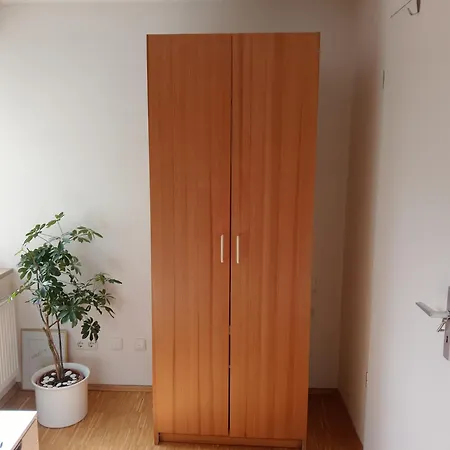 1 With 2rooms In Munich
